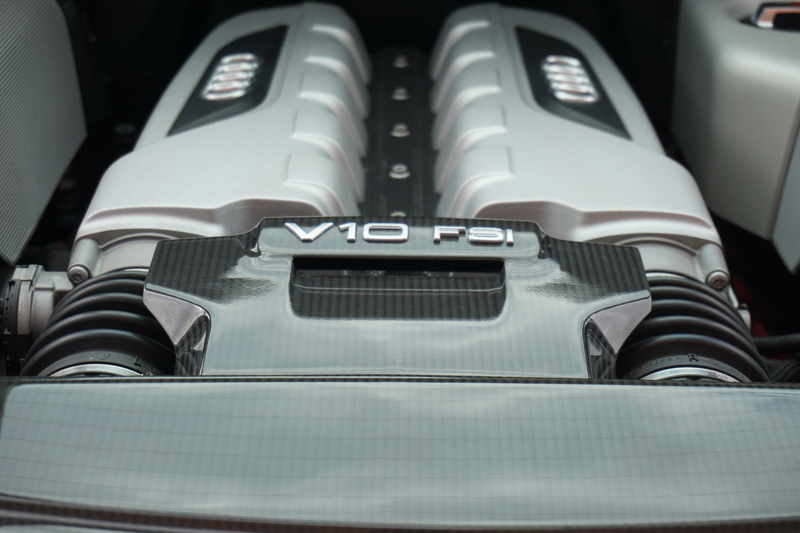 The R8 left before I could snap more photos, but I think I got the most important detail.